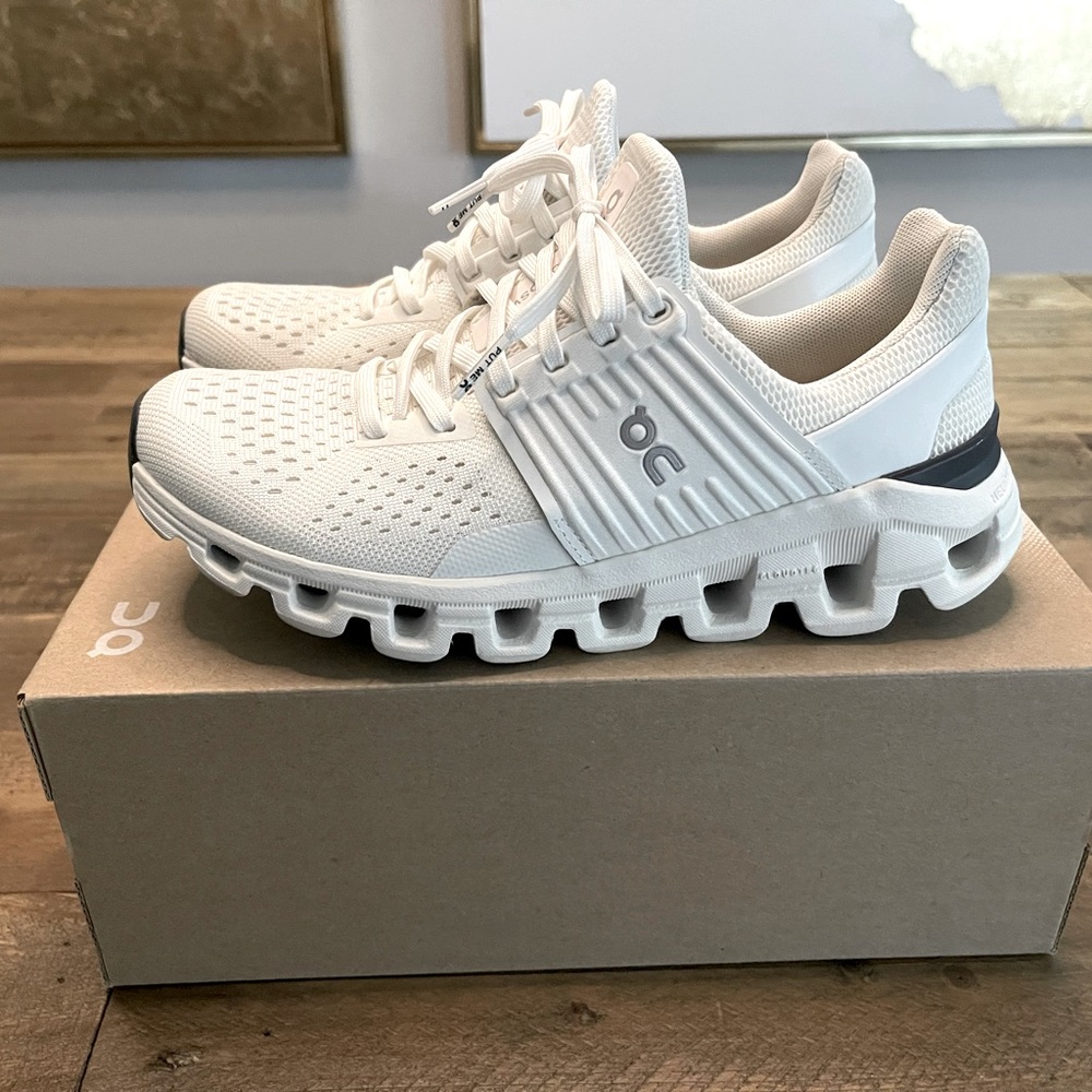 On Cloudswift Sneaker Shoes - almost new